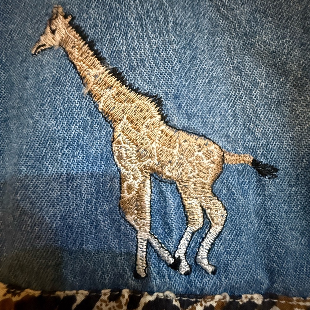 Tantrum Blues Vintage Denim Safari Button-Up Animal π¦ π¦ Shirt Size XL - Picture 14 of 16